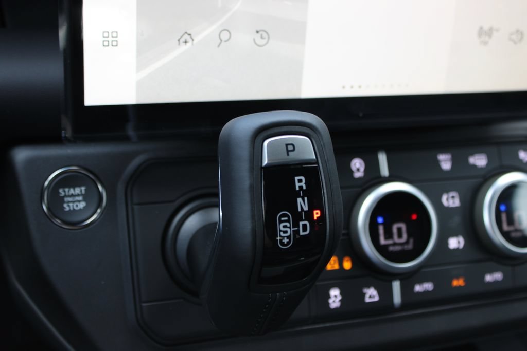 New 2026 Land Rover Defender 110 S AWD/4WD image 25