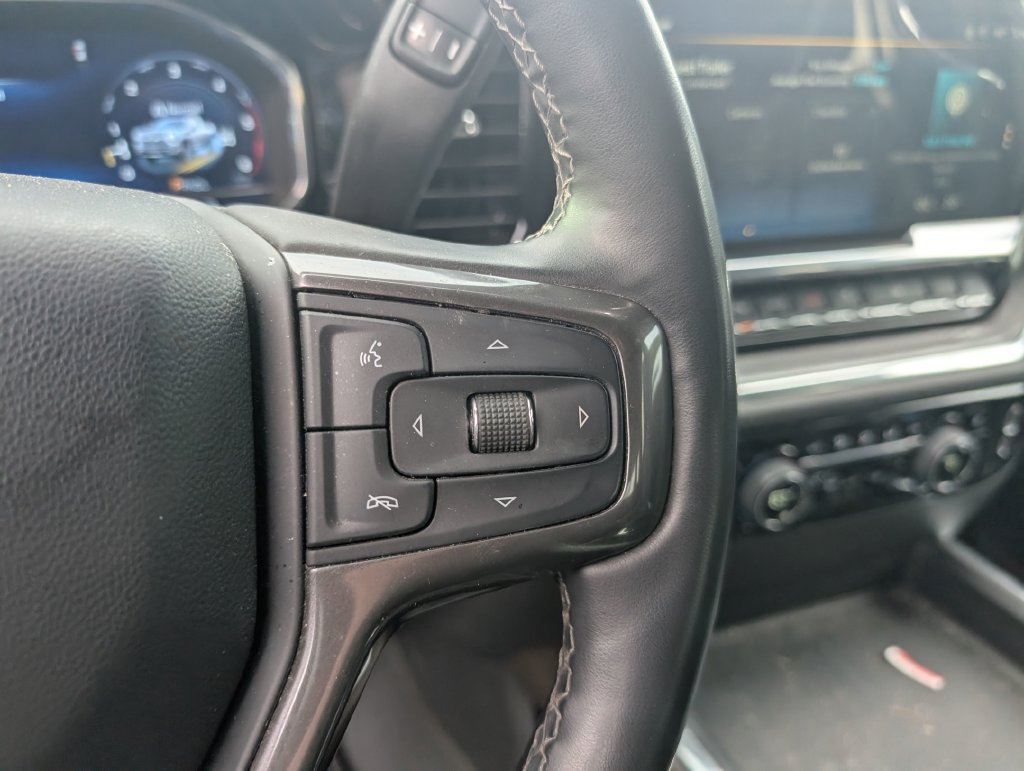 Used 2025 Chevrolet Silverado 3500 High Country w/ High Country Premium Package AWD/4WD image 24