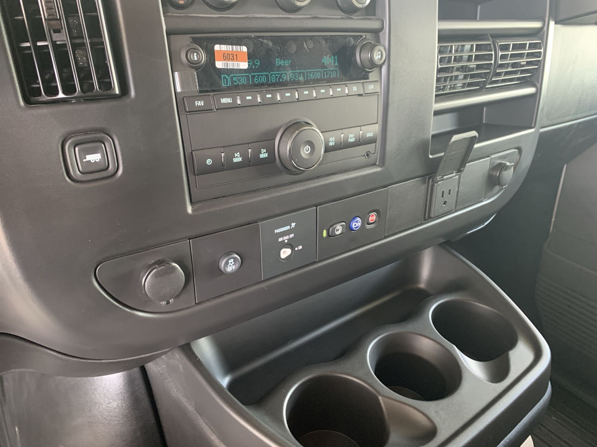 New 2025 GMC Savana 2500 w/ Driver Convenience Package RWD image 50