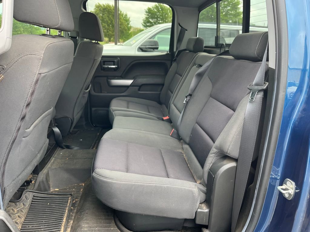 Used 2018 Chevrolet Silverado 1500 LT w/ Texas Edition image 11