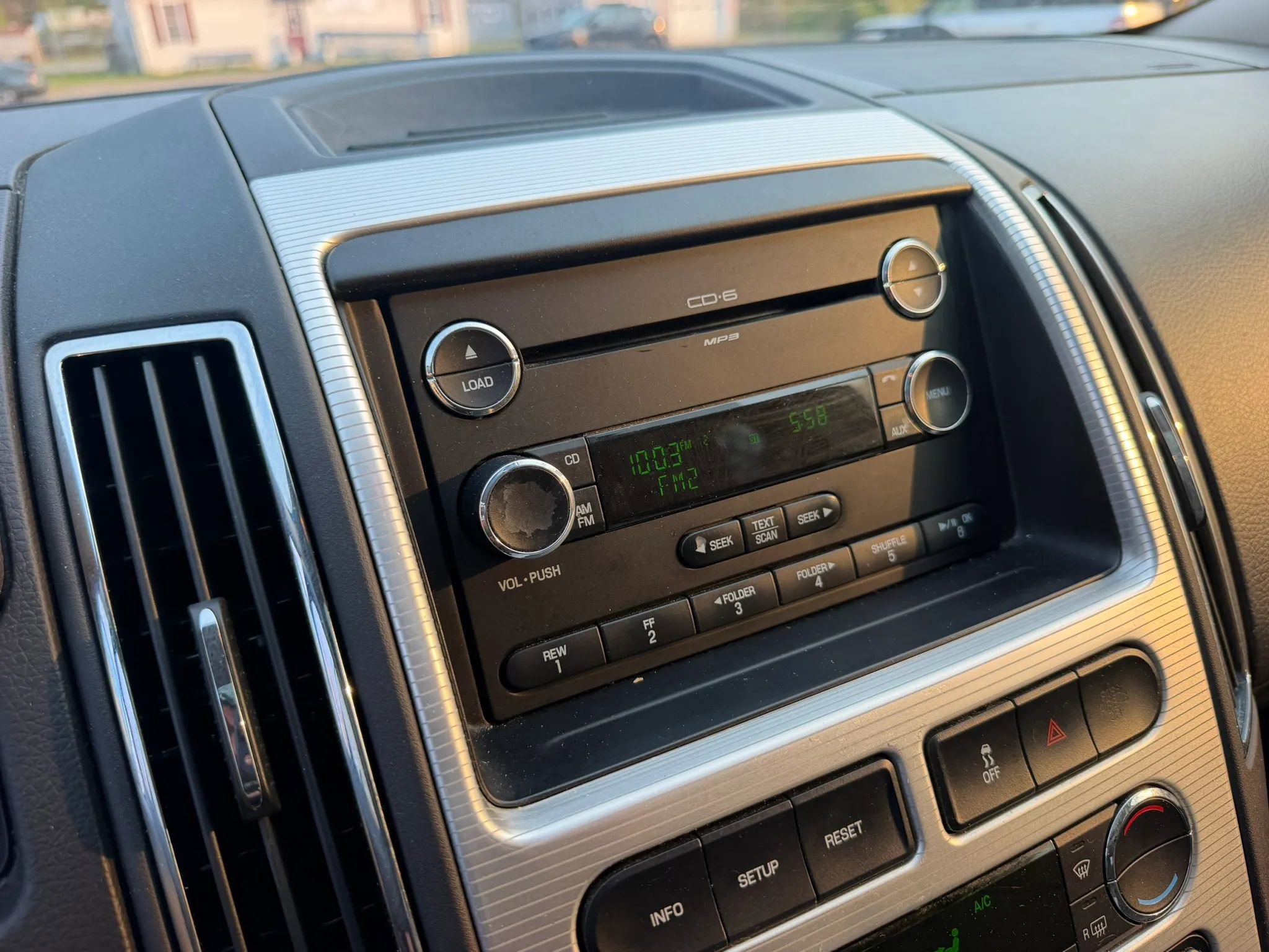 Used 2010 Ford Edge SEL AWD/4WD image 21