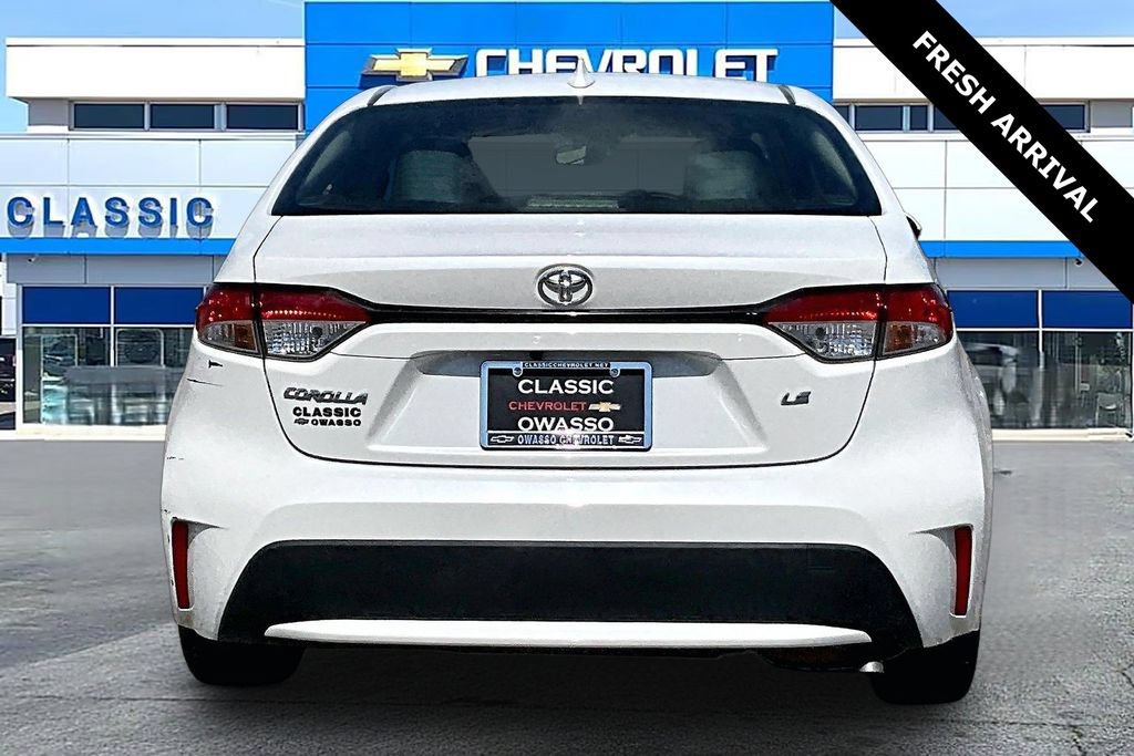 Used 2020 Toyota Corolla LE FWD image 6