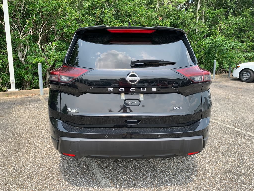 Used 2025 Nissan Rogue SV AWD/4WD image 6