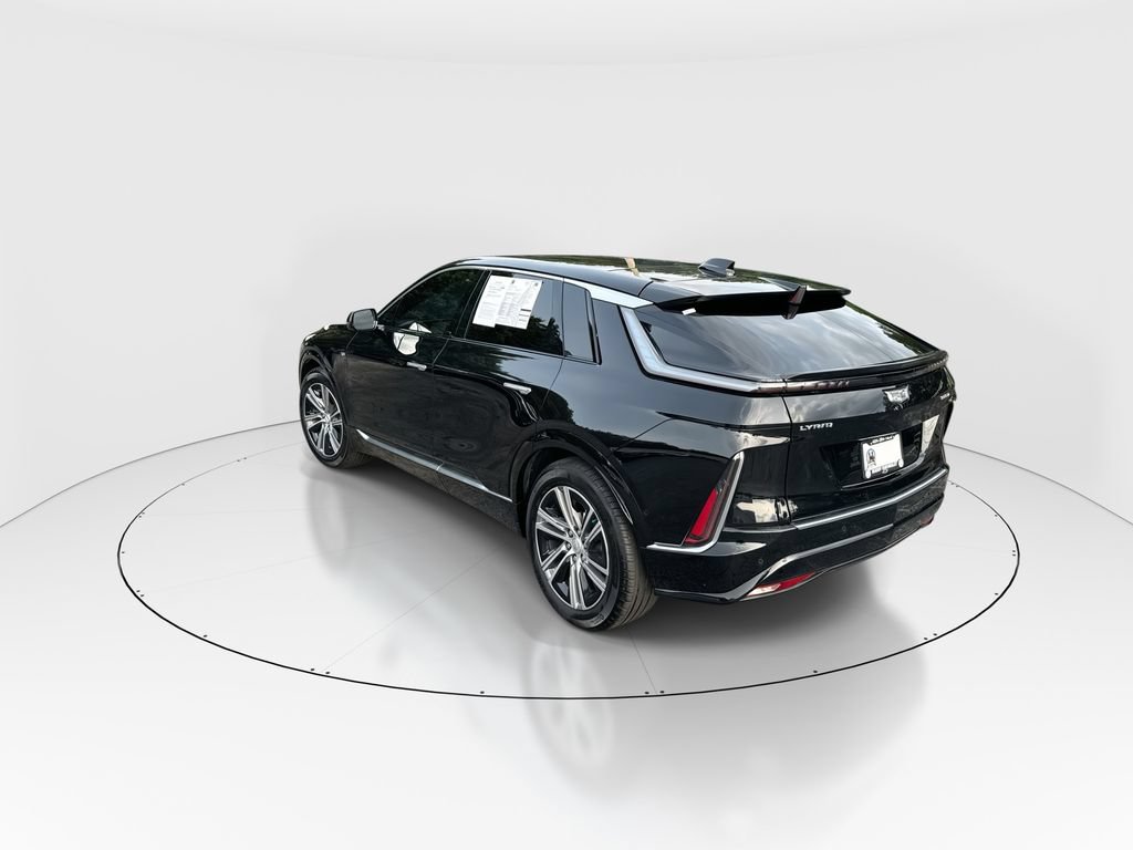 Used 2023 Cadillac Lyriq AWD image 6