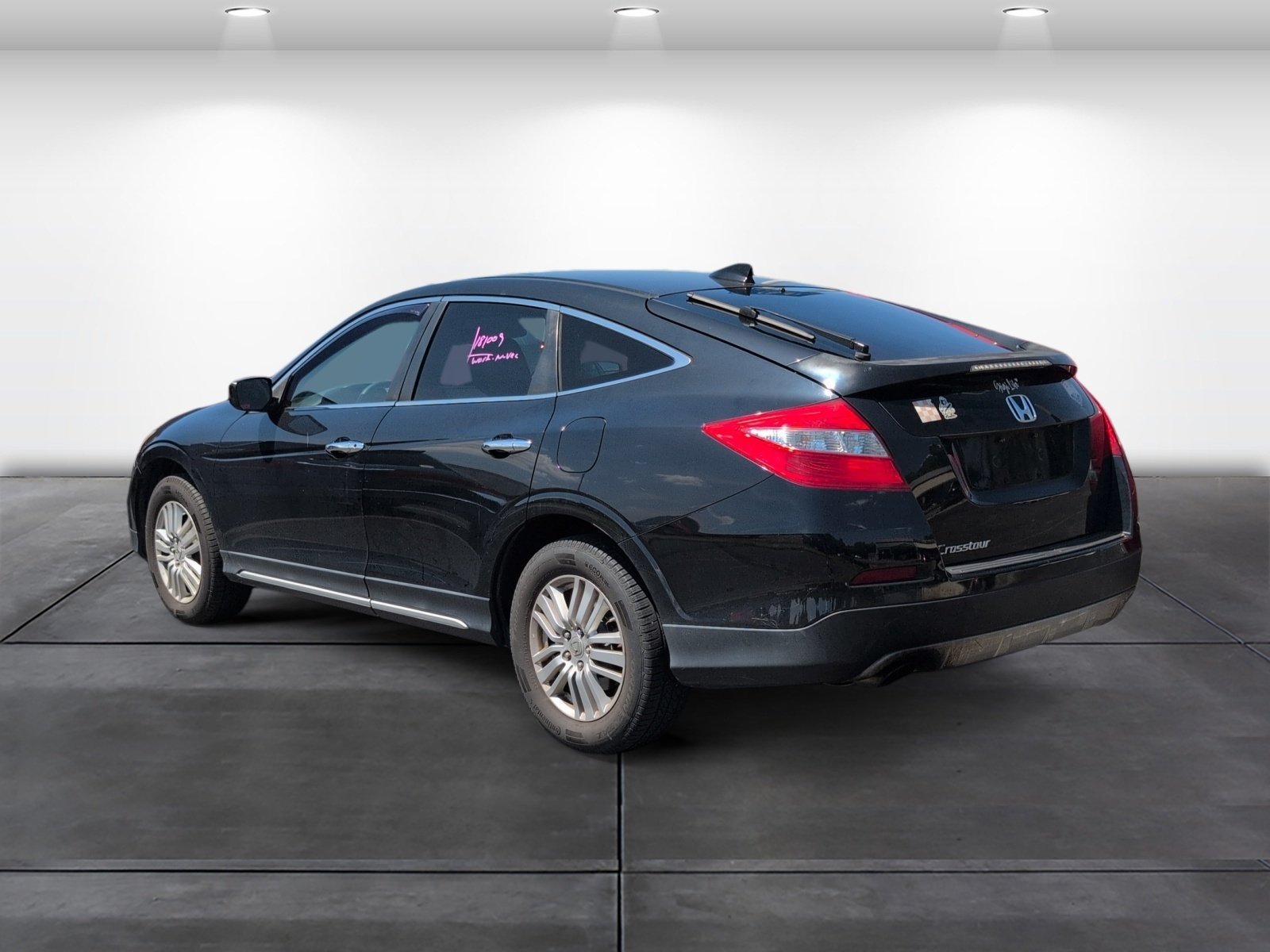 Used 2015 Honda Crosstour EX image 3