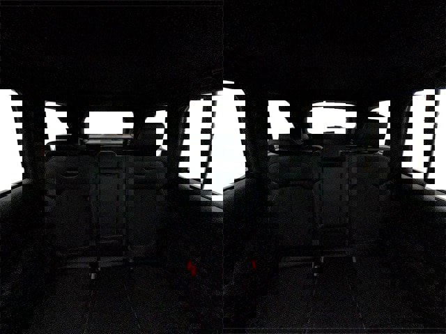 New 2025 Jeep Grand Cherokee Altitude image 37