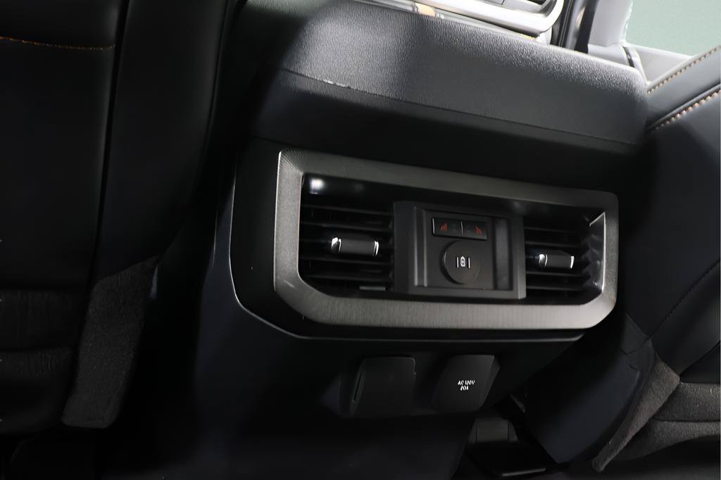 Used 2024 Ford F250 Platinum AWD/4WD image 28