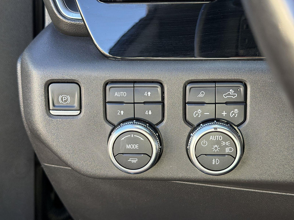 Used 2022 GMC Sierra 1500 Elevation w/ Elevation Premium Package AWD/4WD image 17