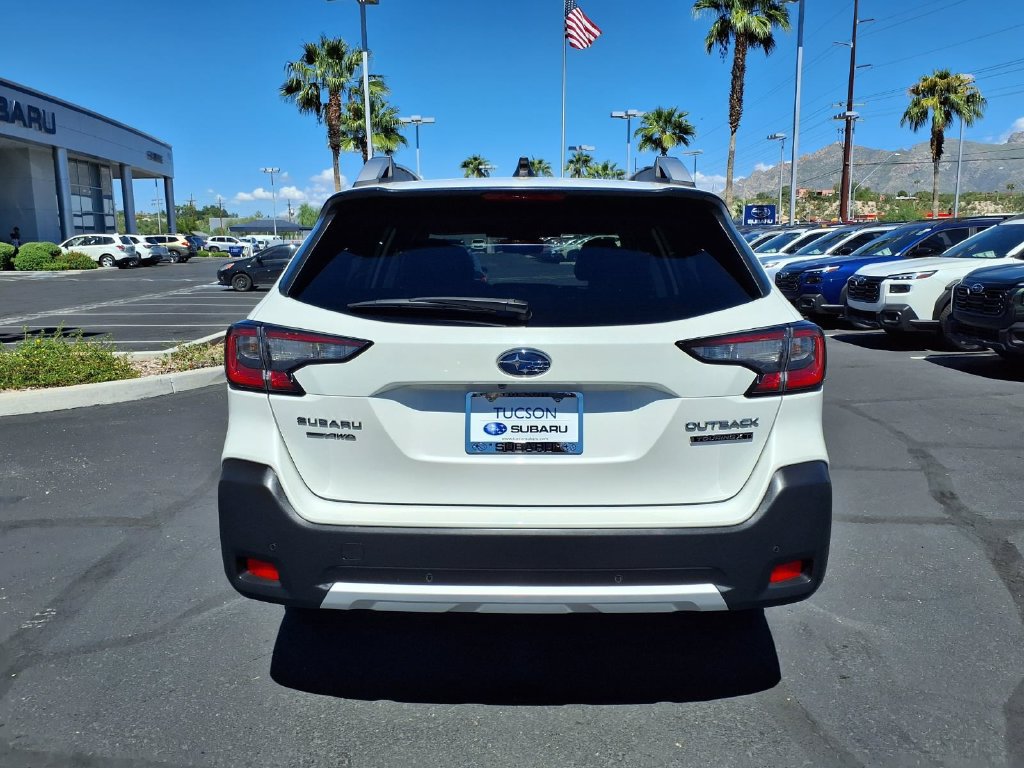 Certified 2023 Subaru Outback Touring XT AWD/4WD image 12