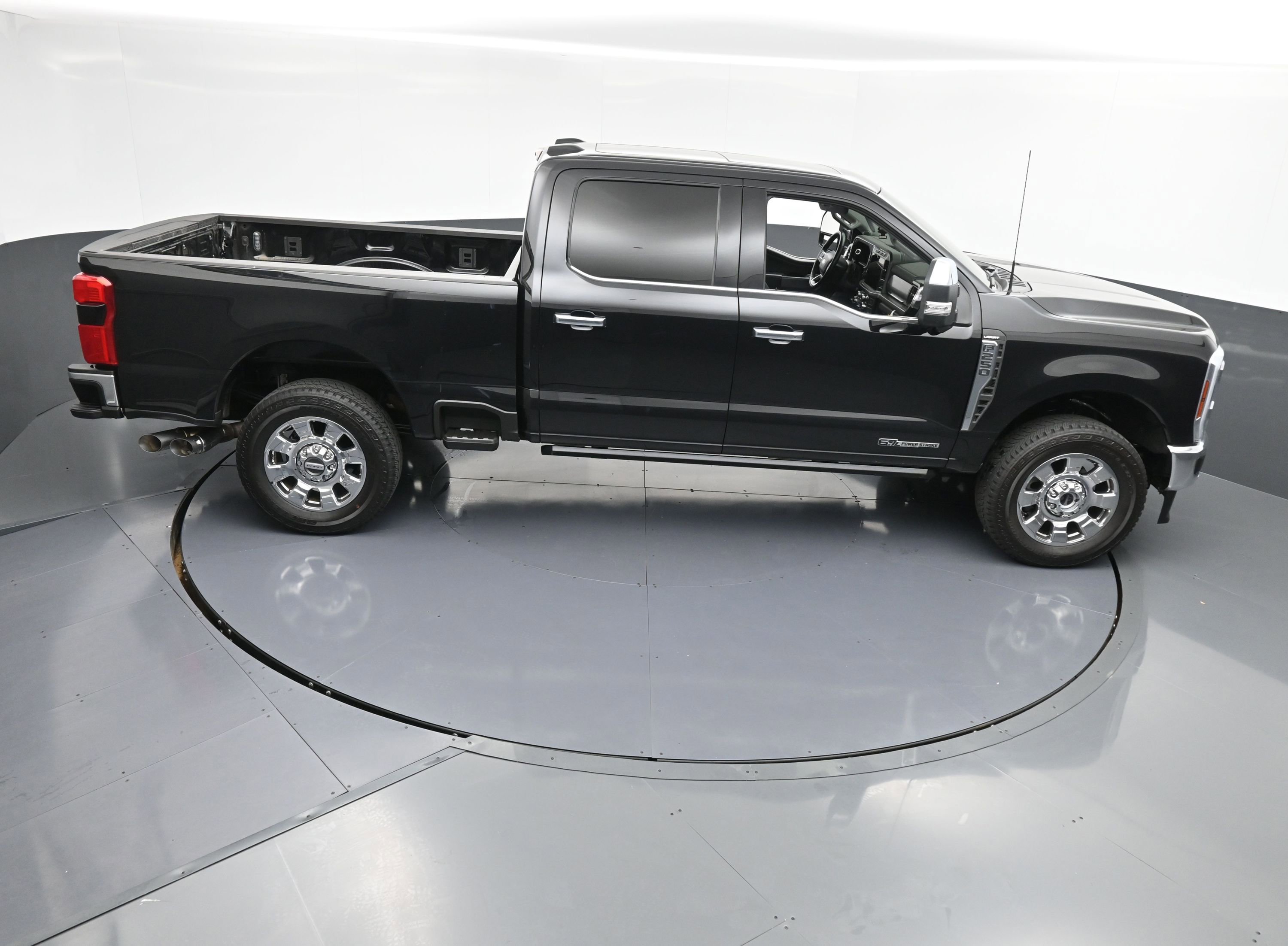 Used 2024 Ford F250 Lariat w/ Lariat Ultimate Package image 35