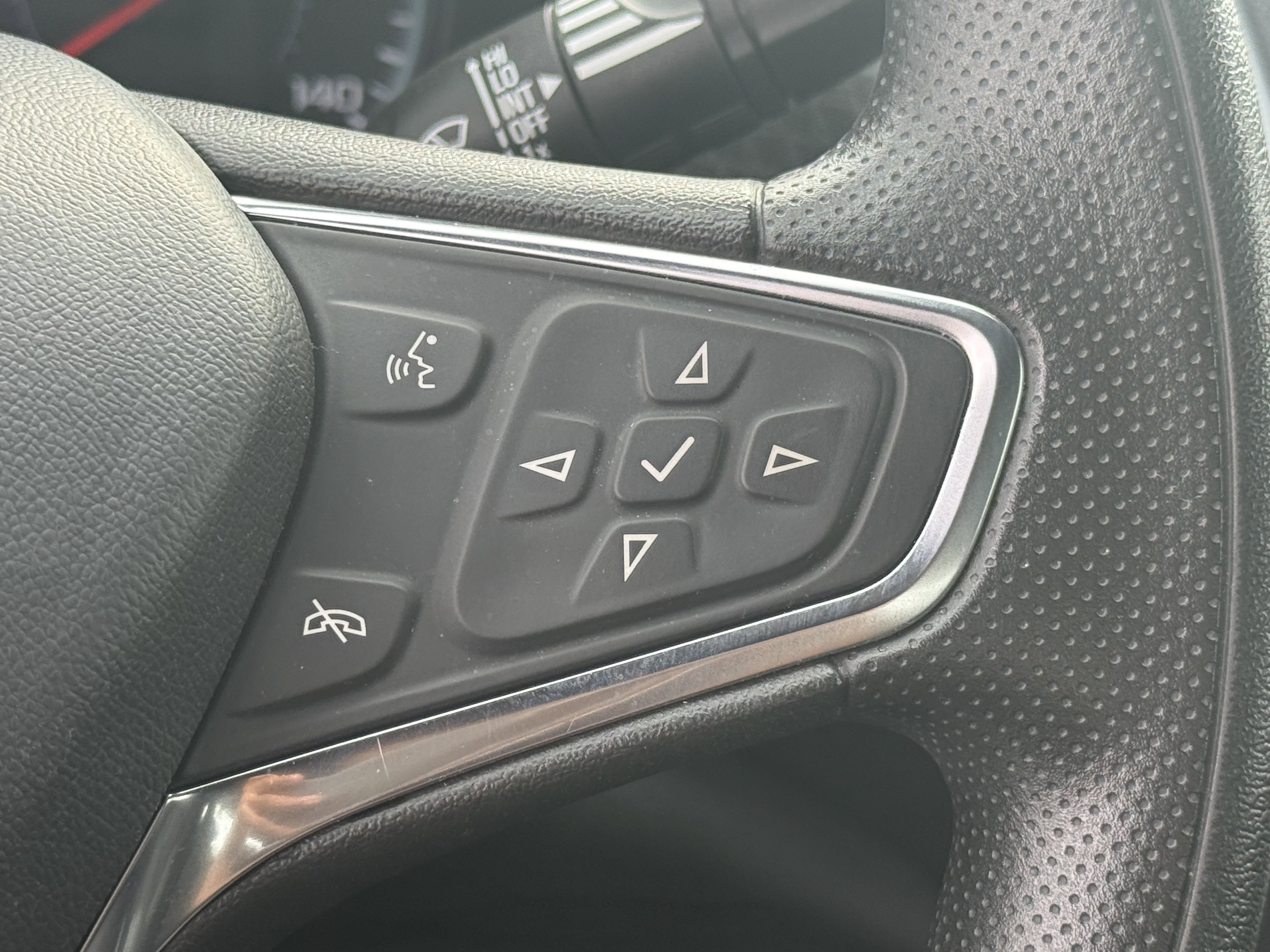 Used 2023 Chevrolet Malibu LT image 19