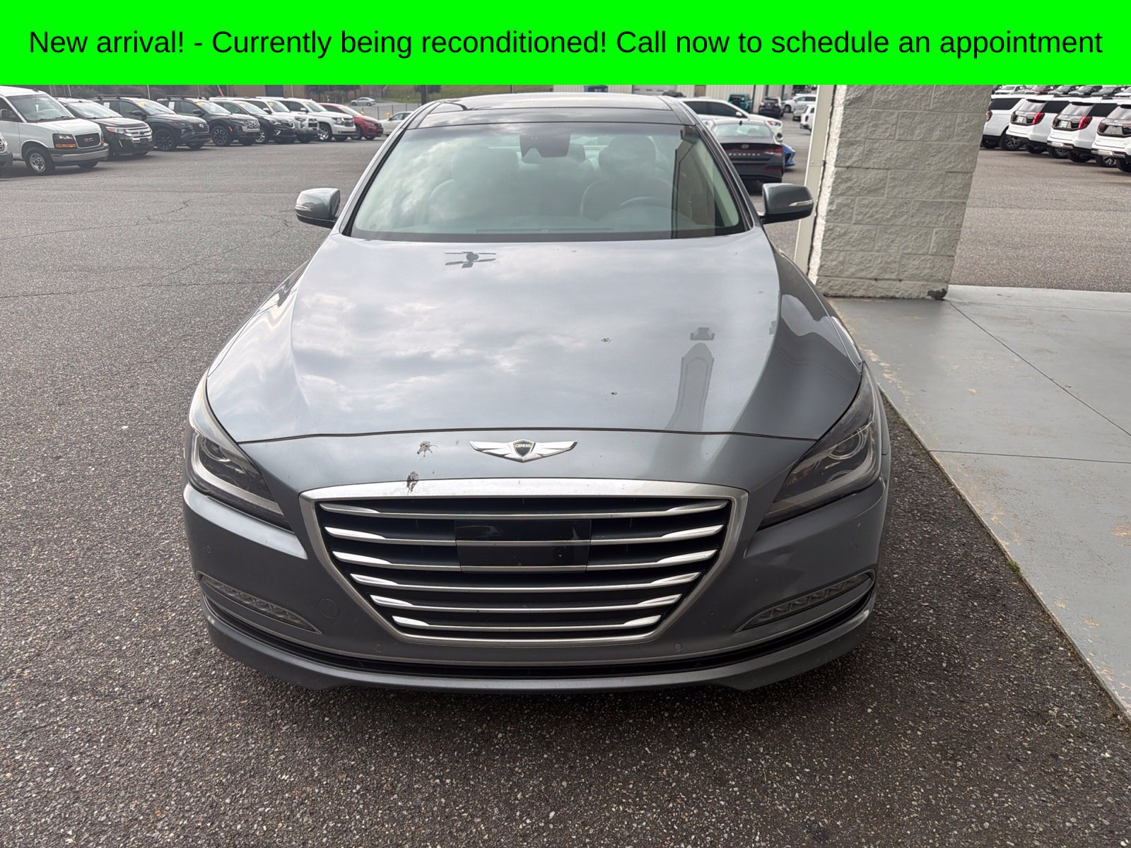 Used 2015 Hyundai Genesis 5.0 RWD image 2