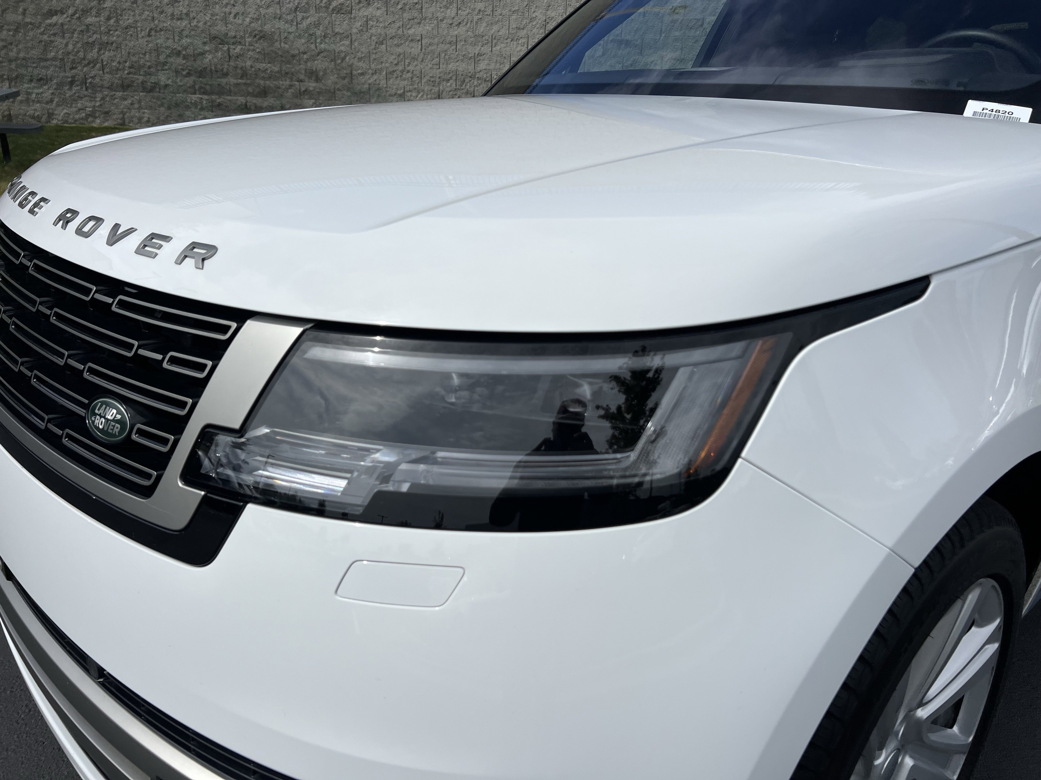 Used 2023 Land Rover Range Rover SE image 12