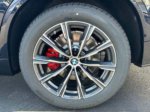 New 2026 BMW X5 M60i image 7