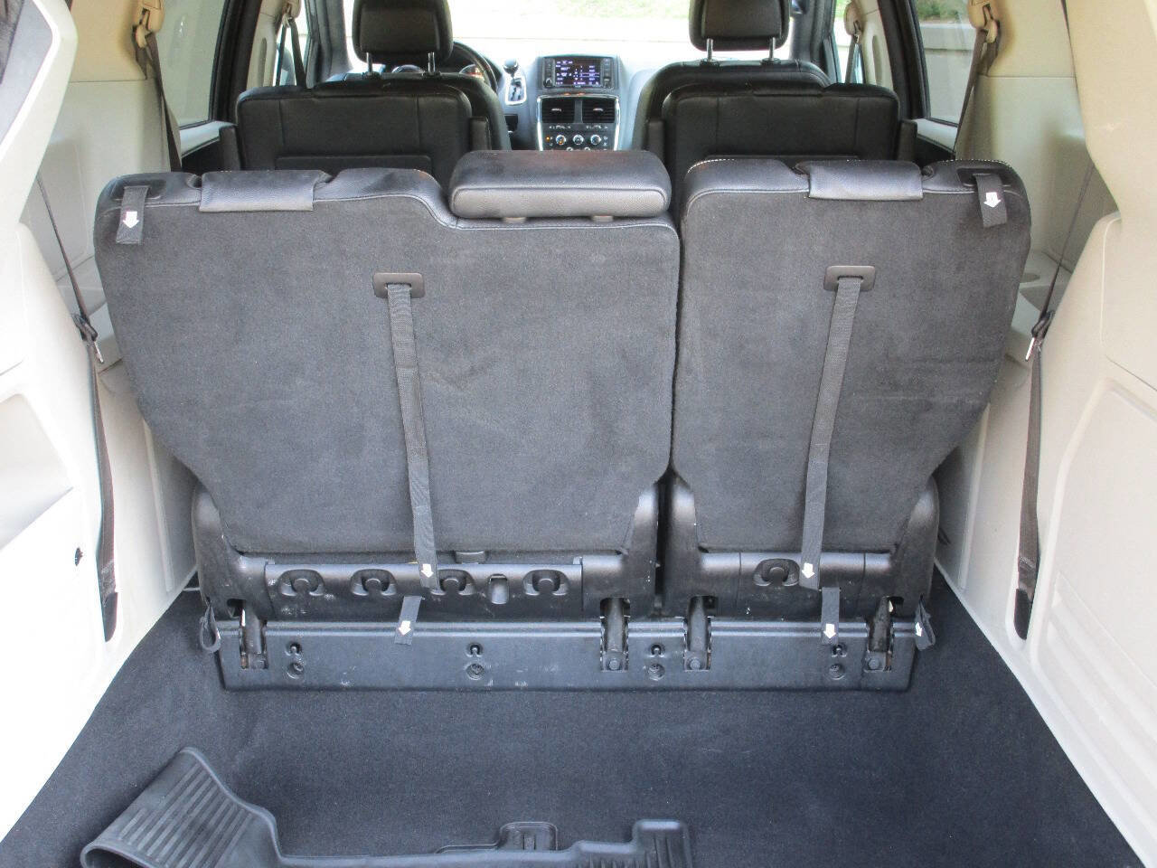 Used 2019 Dodge Grand Caravan SXT image 22