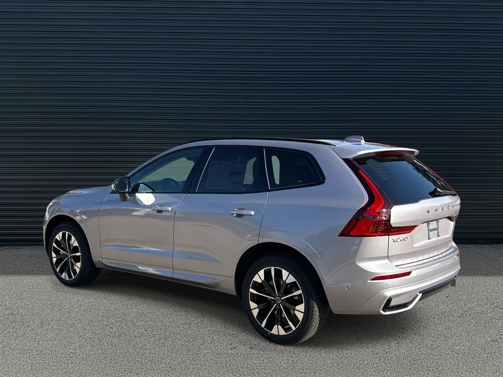 Used 2026 Volvo XC60 B5 Plus w/ Protection Package Premier AWD/4WD image 7