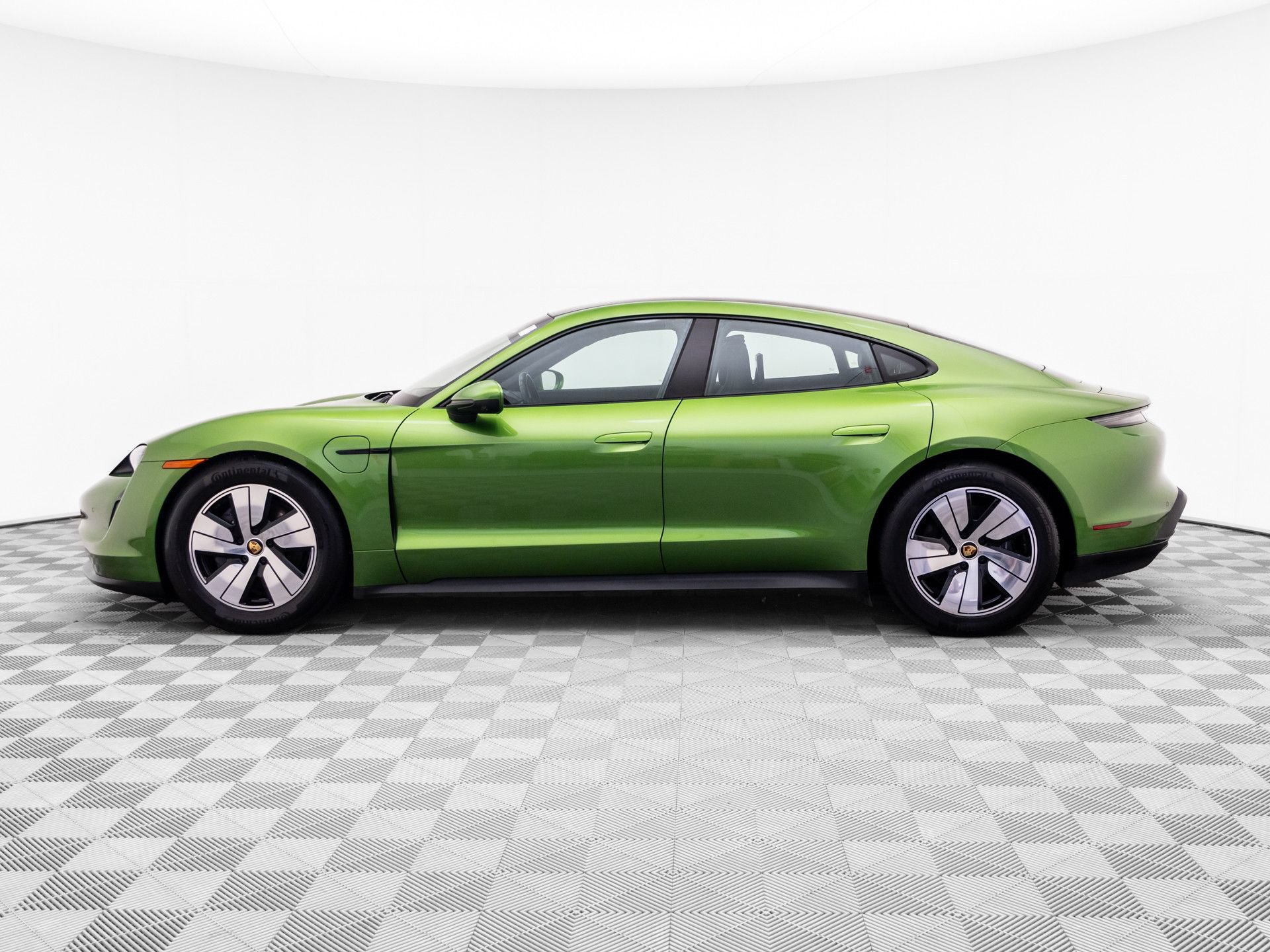 Certified 2023 Porsche Taycan RWD image 2