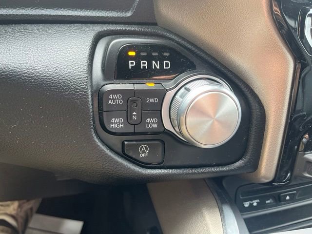 Used 2019 RAM 1500 Laramie w/ Sport Appearance Package AWD/4WD image 15