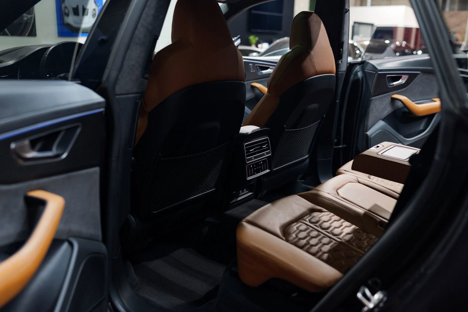 Used 2021 Audi RS Q8 image 36