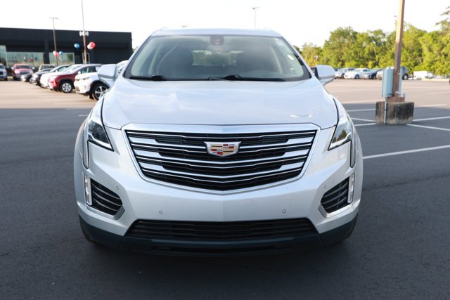 Used 2018 Cadillac XT5 Premium Luxury FWD image 2