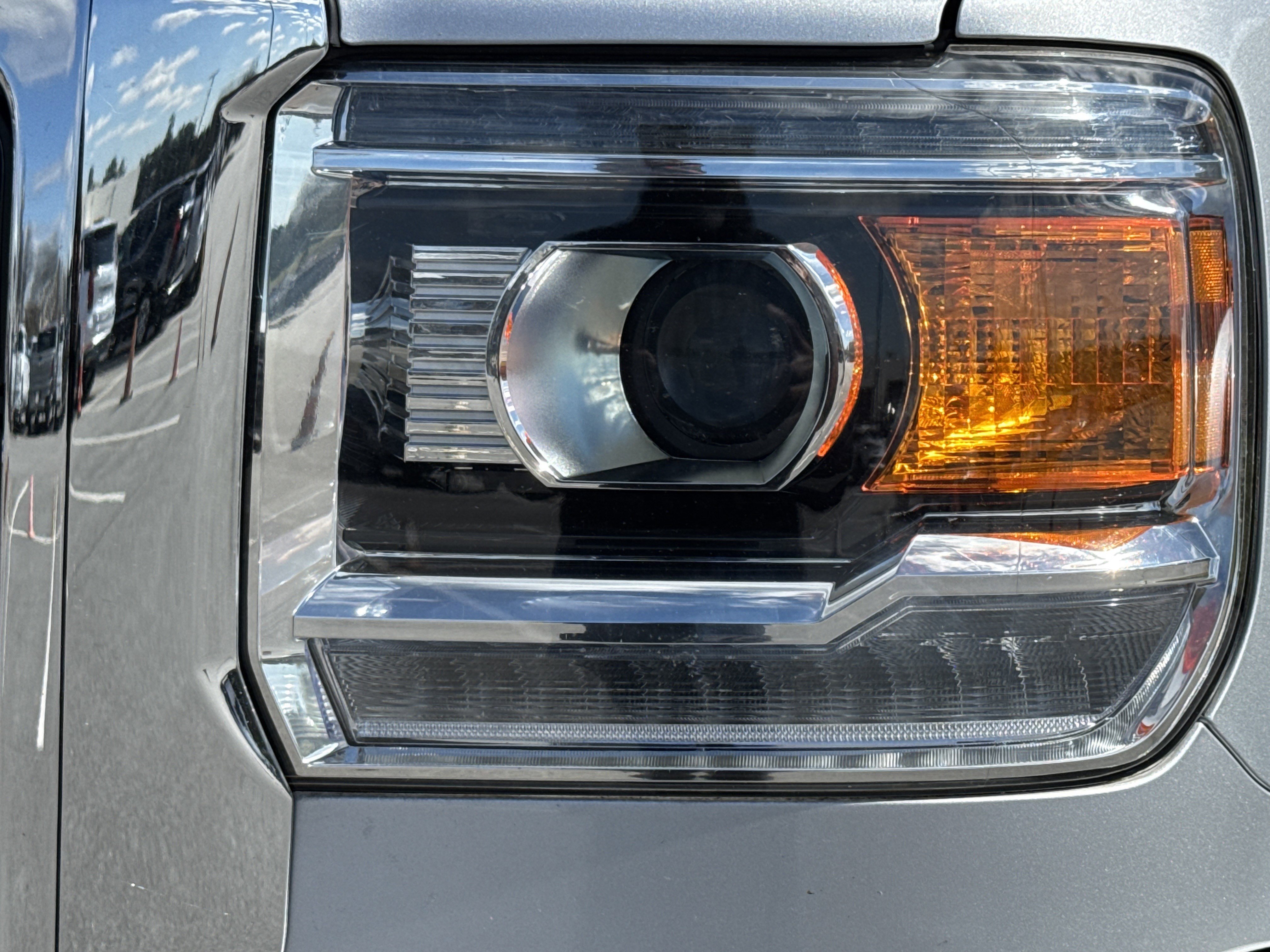 Used 2019 GMC Sierra 2500 Denali w/ Duramax Plus Package image 6