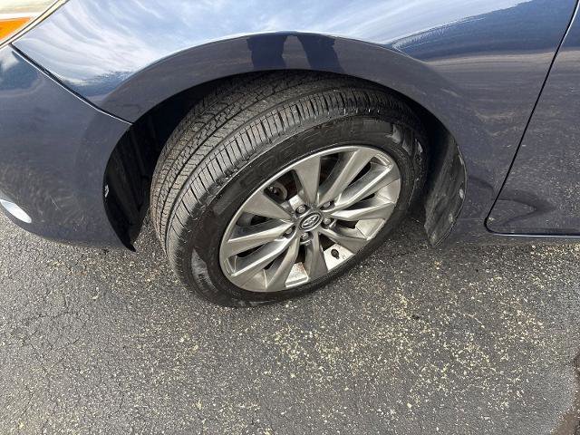 Used 2017 Toyota Camry XLE FWD image 27