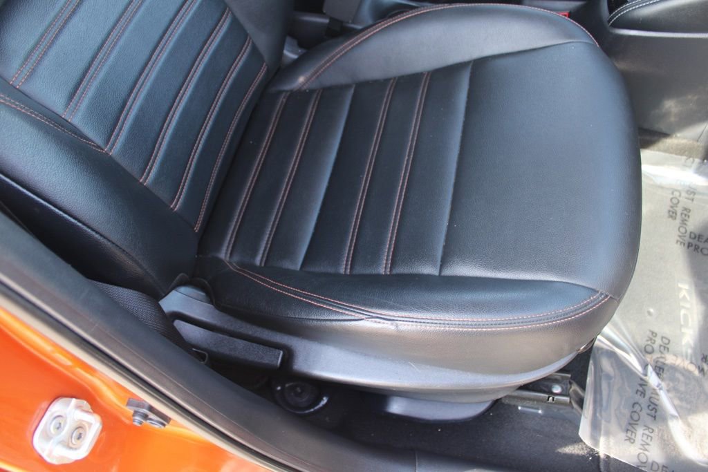 Used 2019 Nissan Kicks SR w/ SR Premium Package image 19