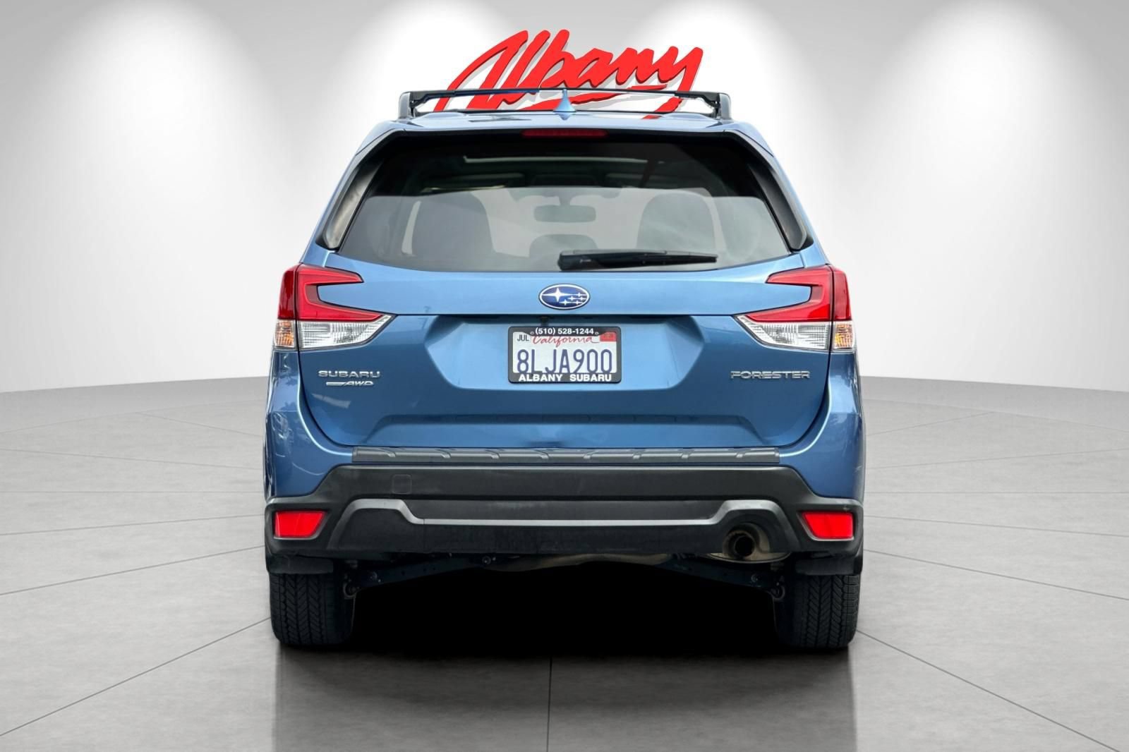 Used 2019 Subaru Forester Premium AWD/4WD image 5