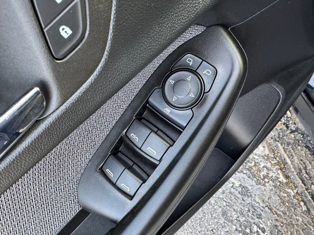 Used 2023 Chevrolet TrailBlazer LT w/ Convenience Package image 19