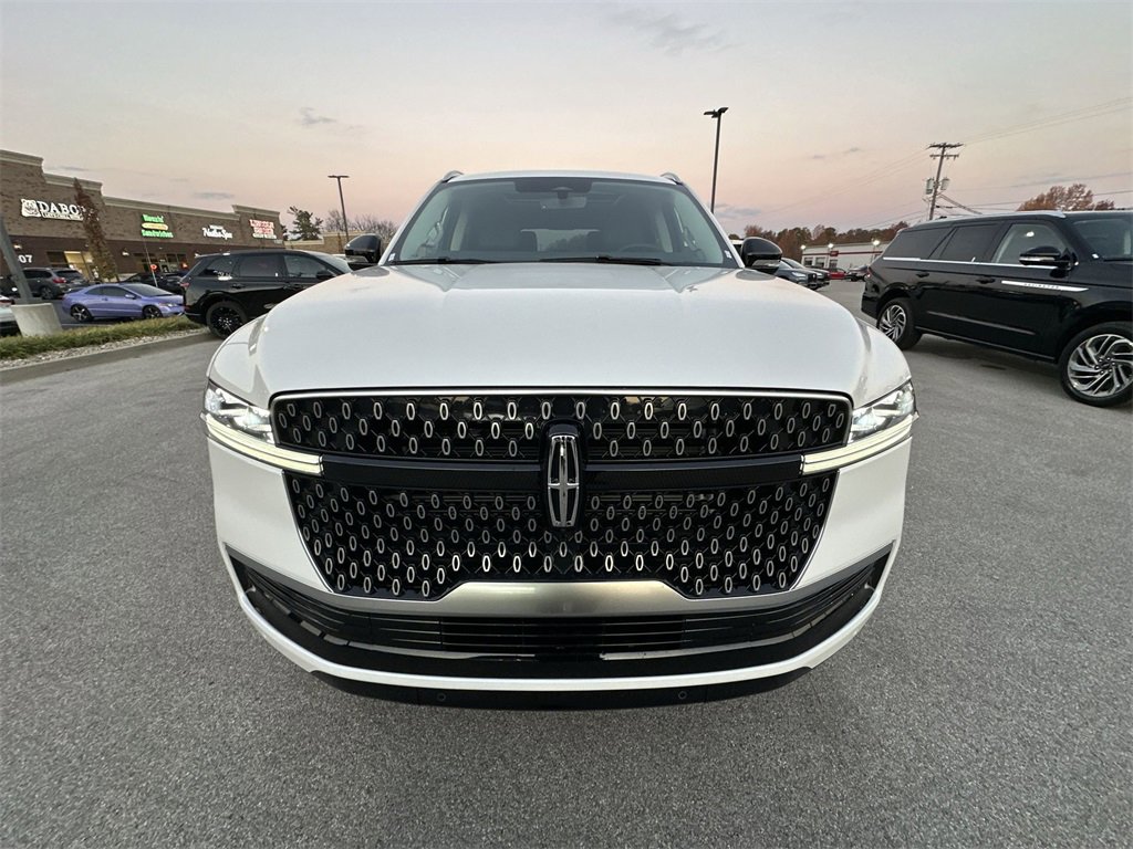 New 2025 Lincoln Navigator L Reserve image 28