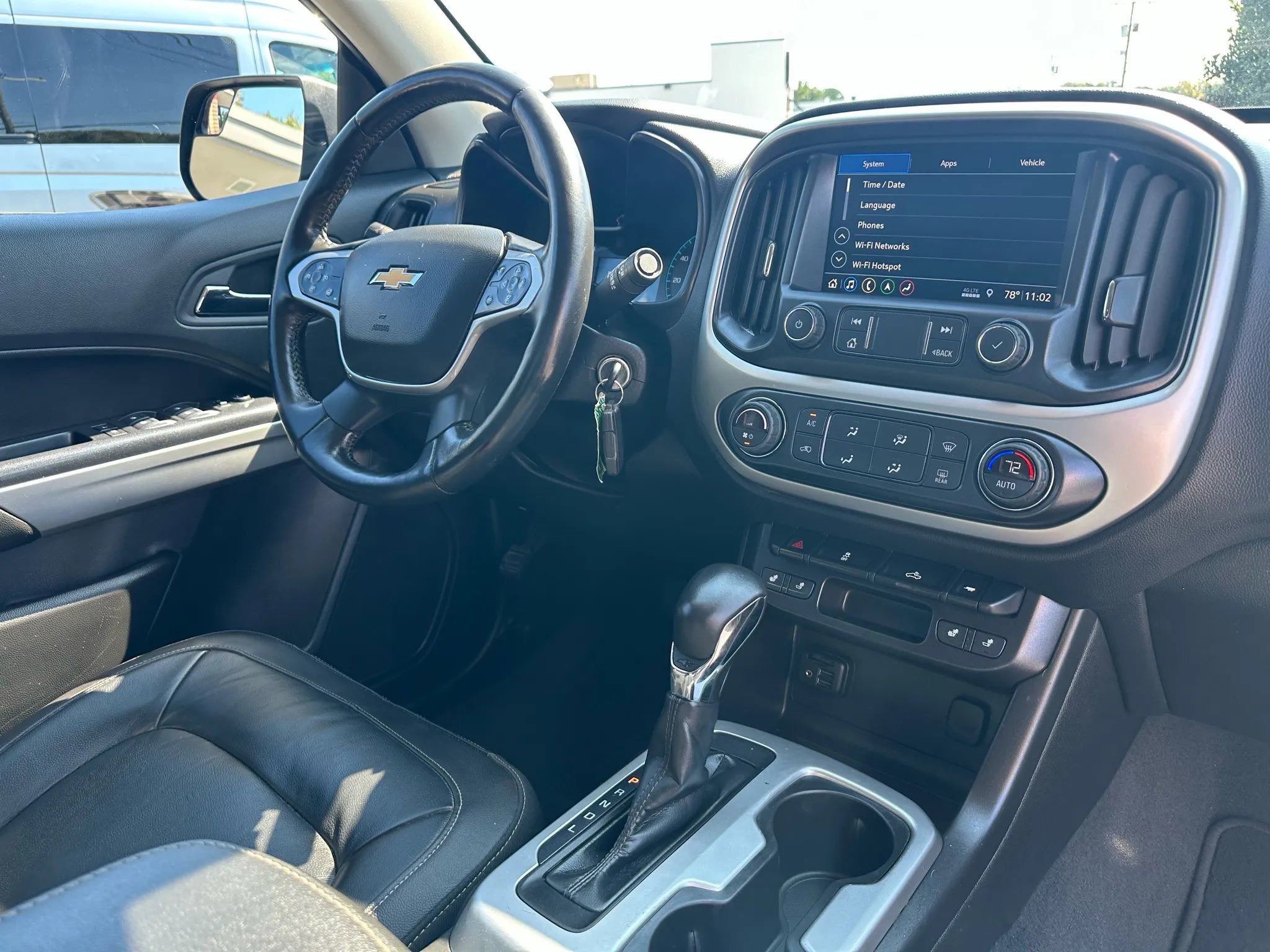 Used 2022 Chevrolet Colorado LT w/ Luxury Package image 23