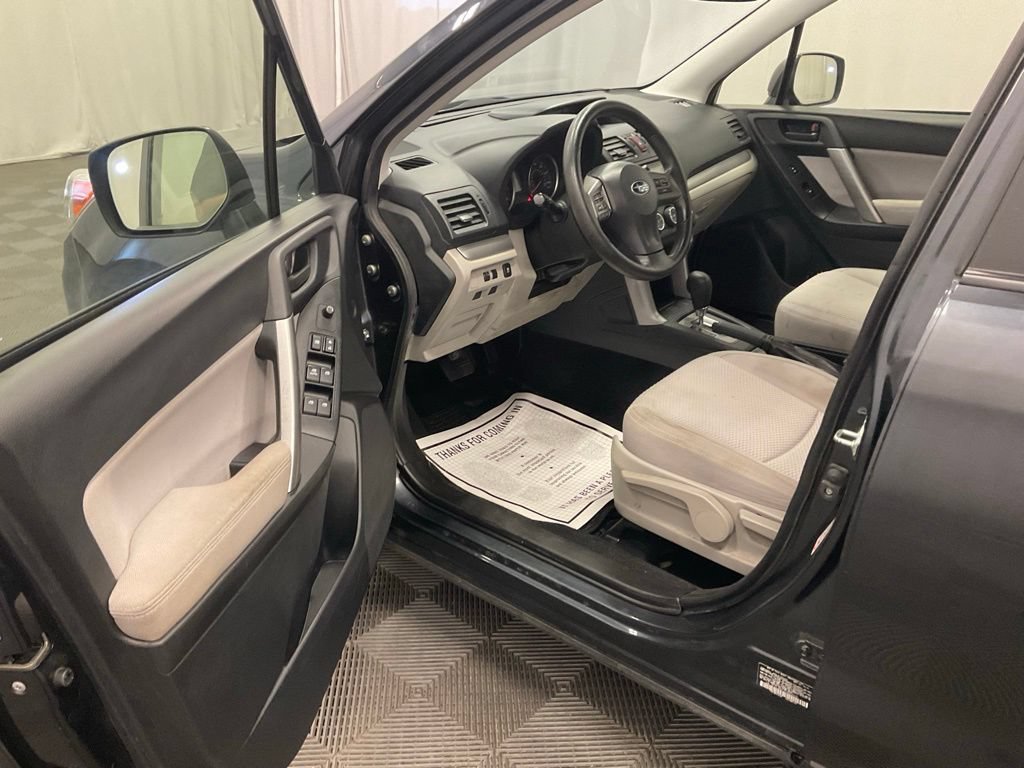 Used 2015 Subaru Forester 2.5i w/ Alloy Wheel Package AWD/4WD image 10