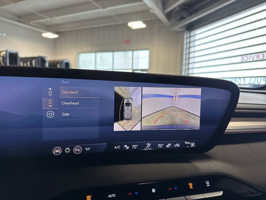 Used 2025 Buick Enclave Preferred image 14