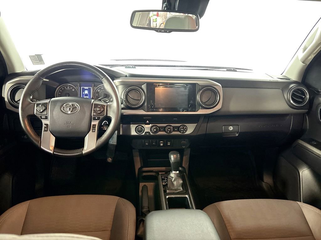 Used 2019 Toyota Tacoma SR5 image 12