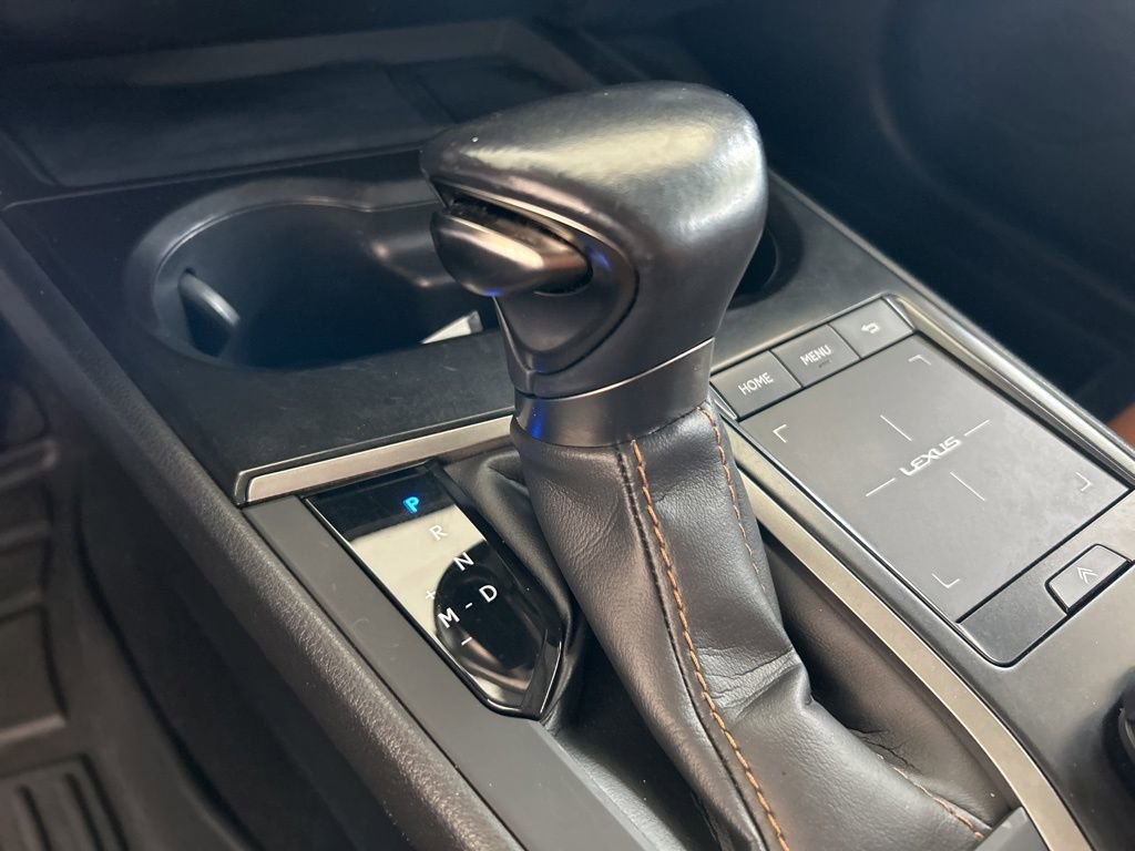 Used 2020 Lexus UX 200 w/ Premium Package image 8