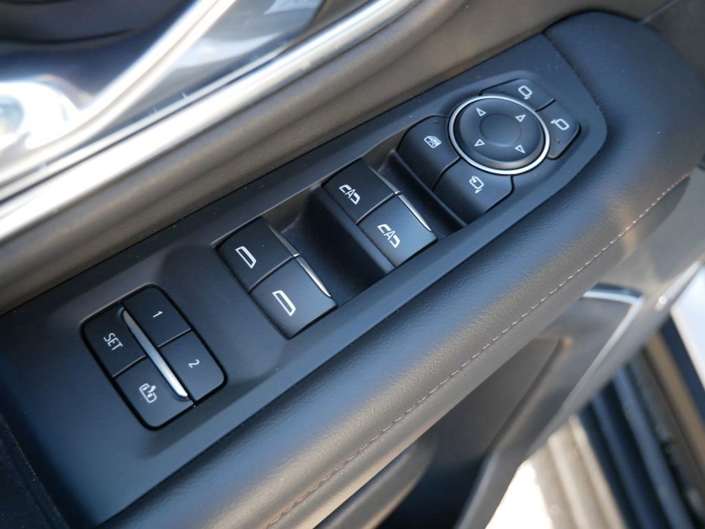Used 2021 Chevrolet Tahoe High Country AWD/4WD image 15
