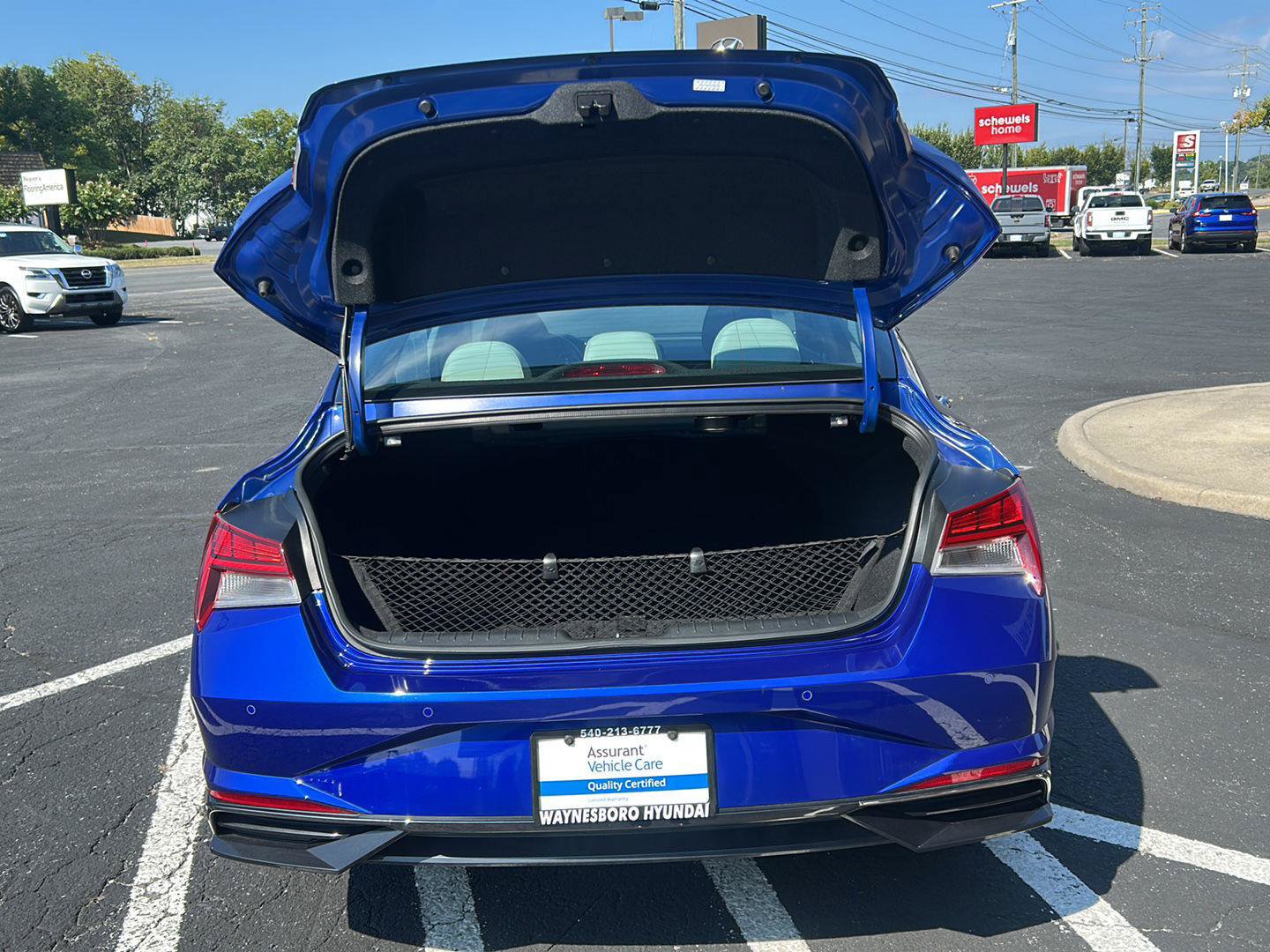 Certified 2023 Hyundai Elantra Limited w/ Cargo Package FWD image 7