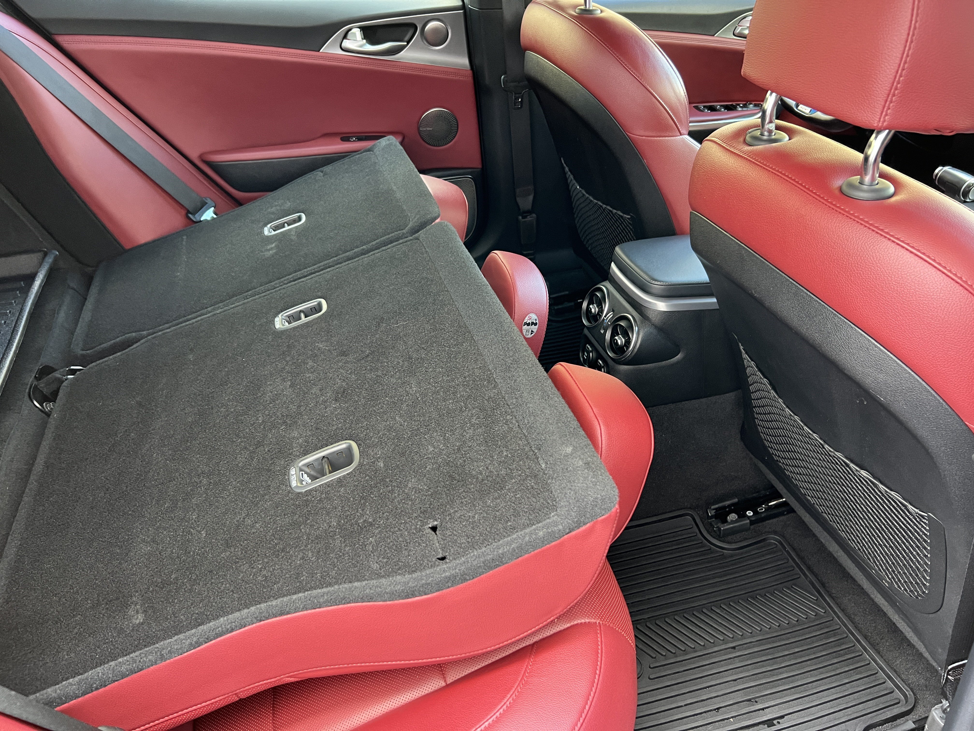 Used 2021 Kia Stinger GT1 AWD/4WD image 22