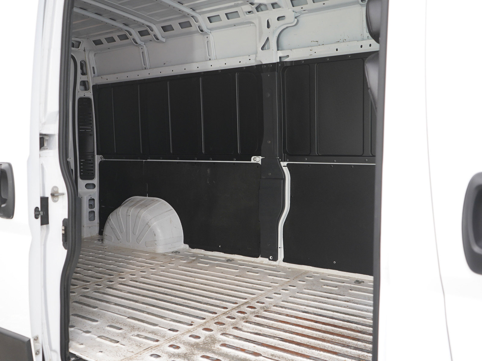 Used 2023 RAM ProMaster 2500 FWD image 12