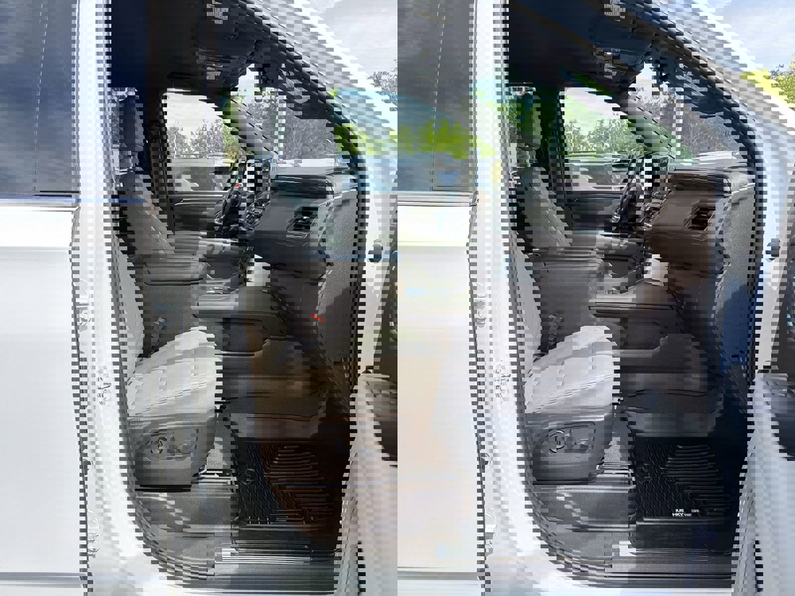 Used 2023 Chevrolet Tahoe LT RWD image 33