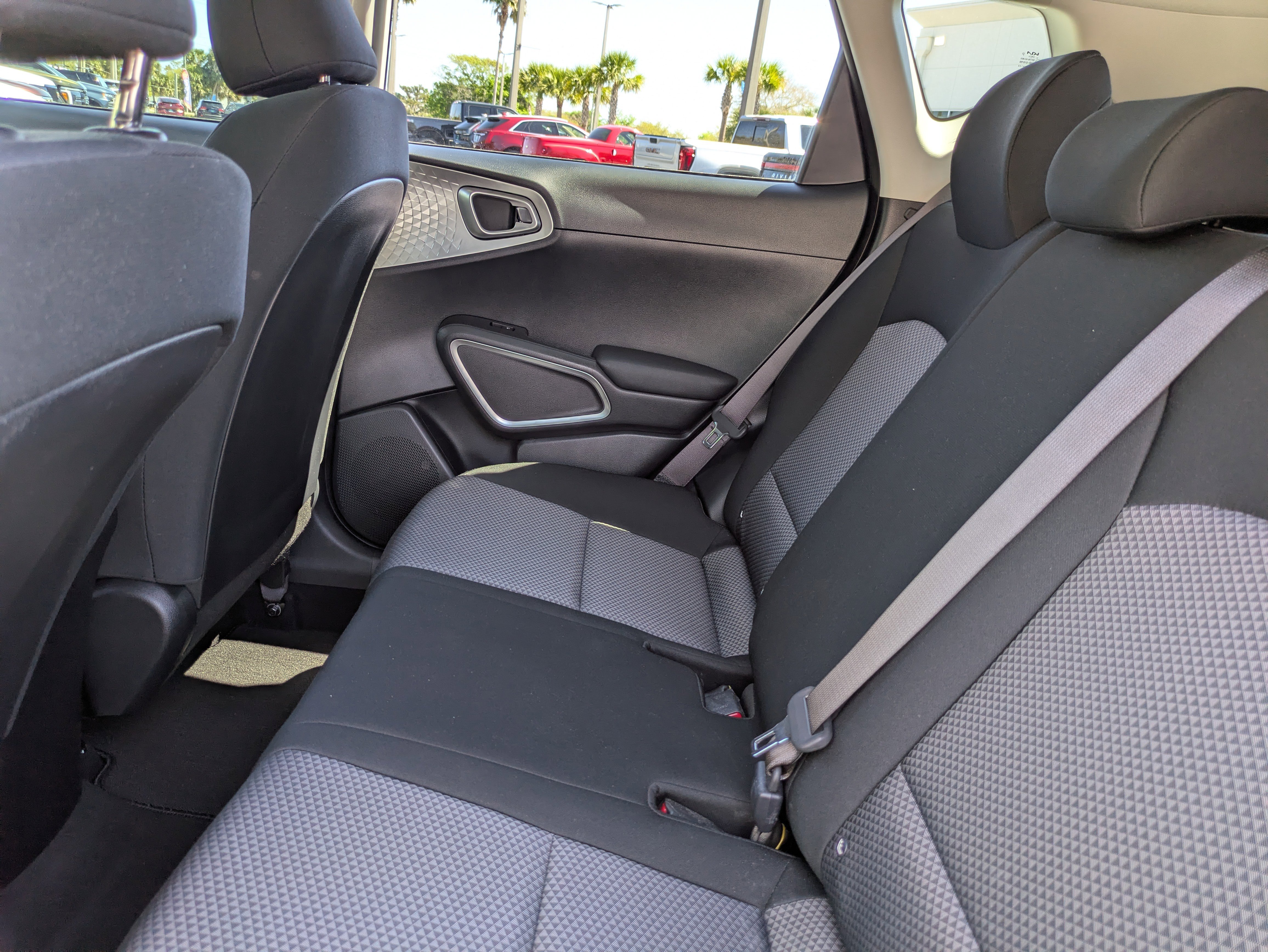 Used 2024 Kia Soul LX image 16