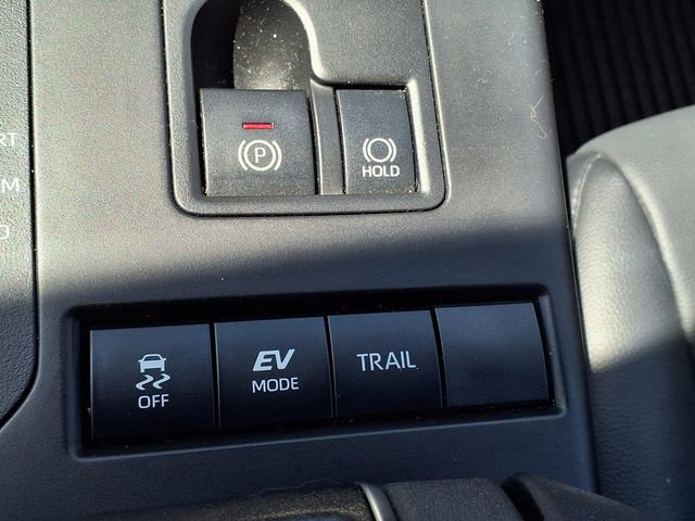 Used 2020 Toyota Highlander XLE AWD/4WD image 22