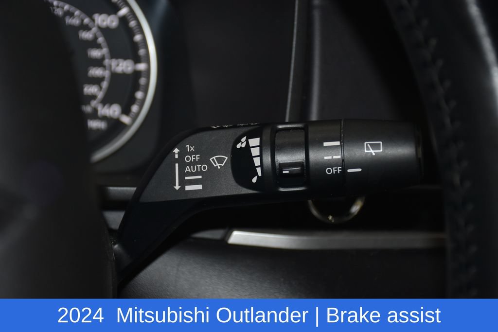 Used 2024 Mitsubishi Outlander SE AWD/4WD image 12