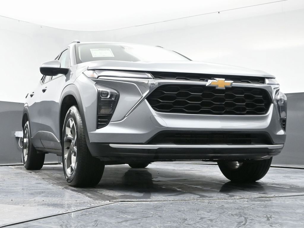 Used 2024 Chevrolet Trax LT image 45