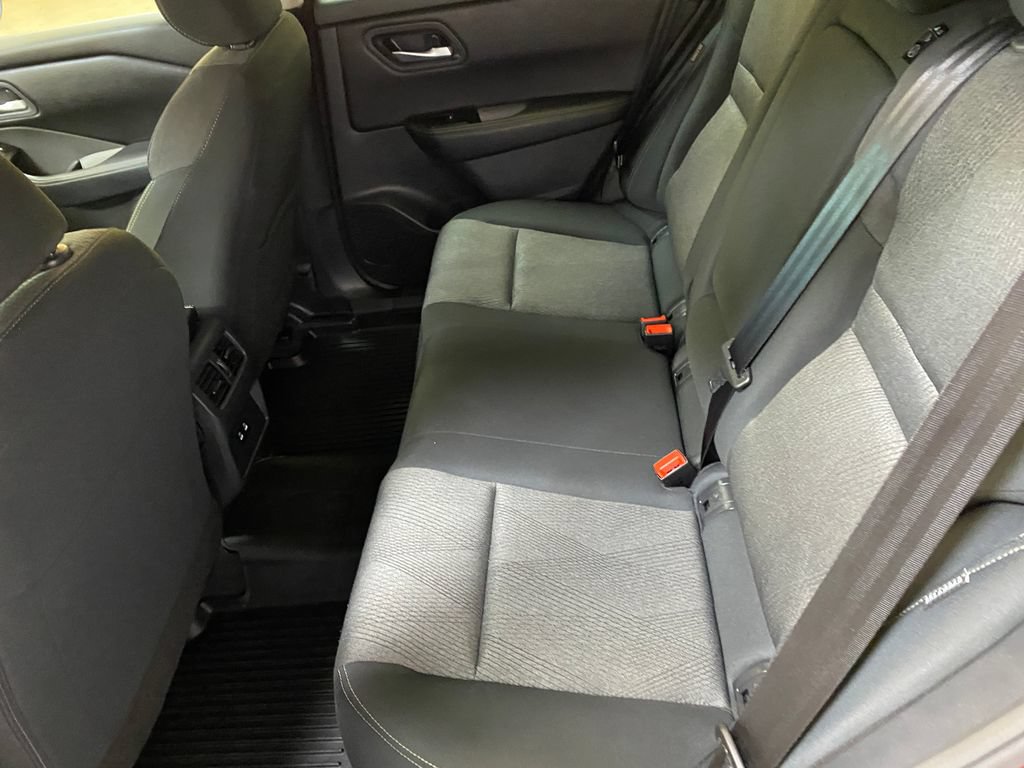Used 2026 Nissan Rogue SV FWD image 21