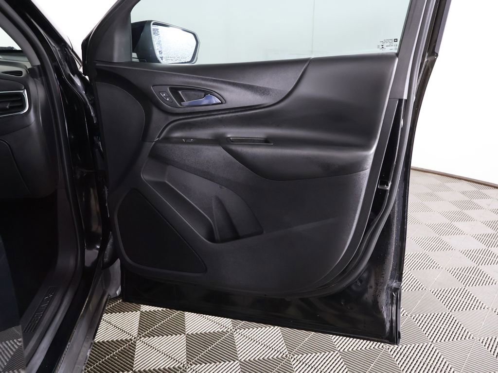 Used 2021 Chevrolet Equinox LT FWD image 21