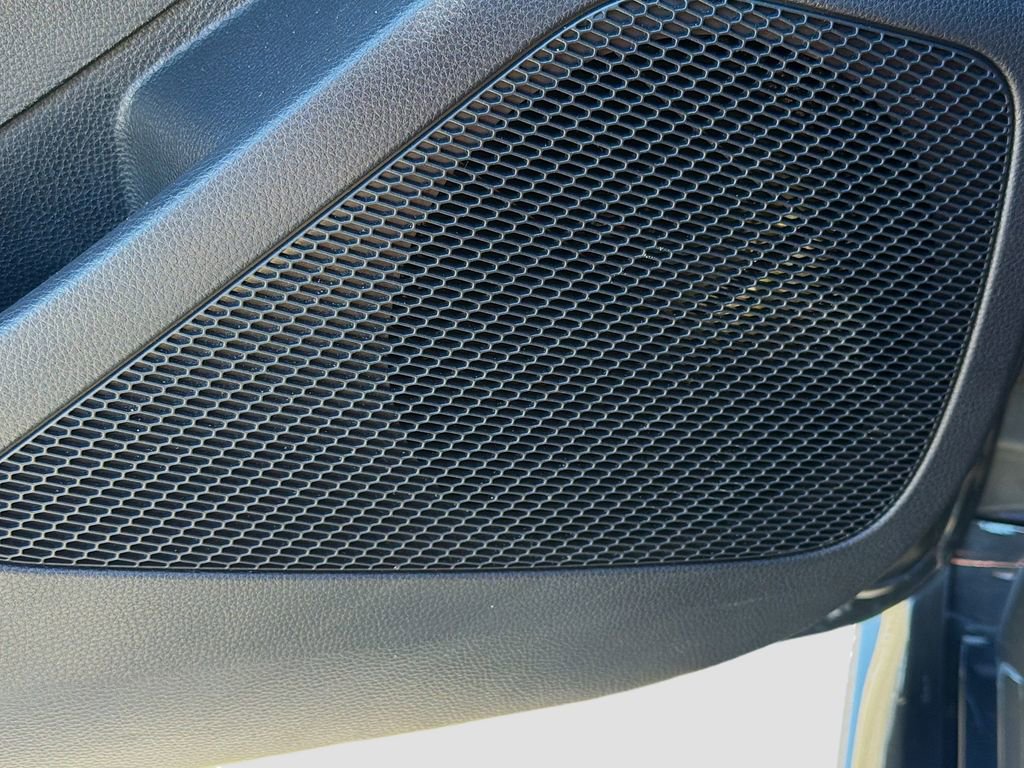 Used 2025 Toyota Corolla LE image 23