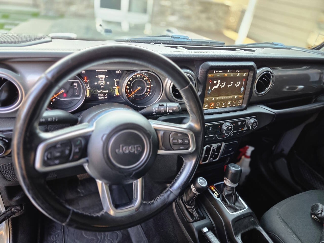Used 2018 Jeep Wrangler Unlimited Sahara AWD/4WD image 21