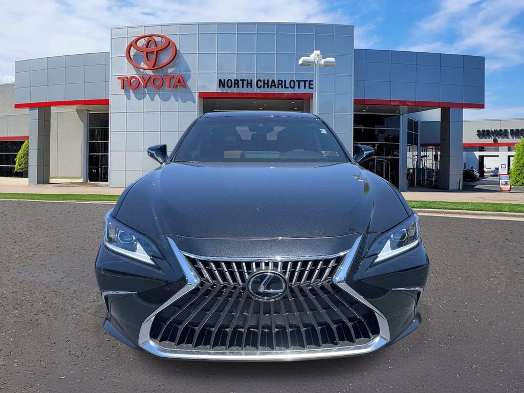 Used 2025 Lexus ES 350 w/ Premium Package FWD image 5
