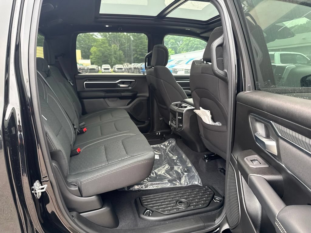 New 2026 RAM 1500 Big Horn AWD/4WD image 24